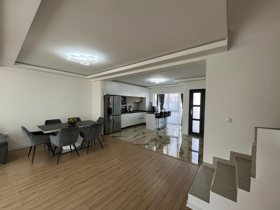 Casă Tip Duplex - Mobilată și Utilată