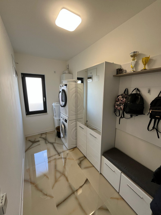 Casă Tip Duplex - Mobilată și Utilată