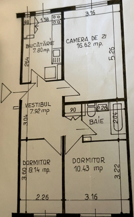 Apartament 3 camere - De Renovat - Etaj 1 - Strand