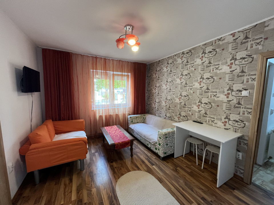 Apartament 2 camere - 68.000 euro - Luptei