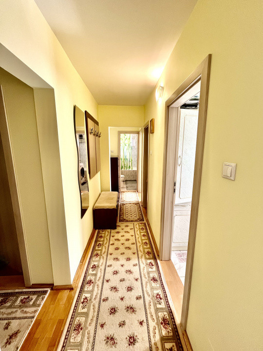Apartament 3 camere - Victoriei/Sub Arini
