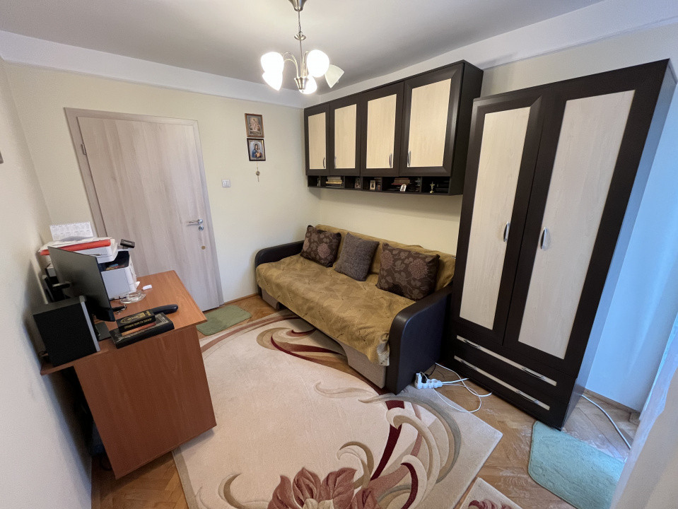 Apartament 3 camere - Victoriei/Sub Arini
