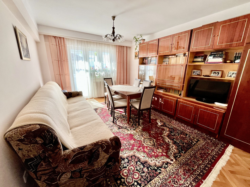 Apartament 3 camere - Victoriei/Sub Arini