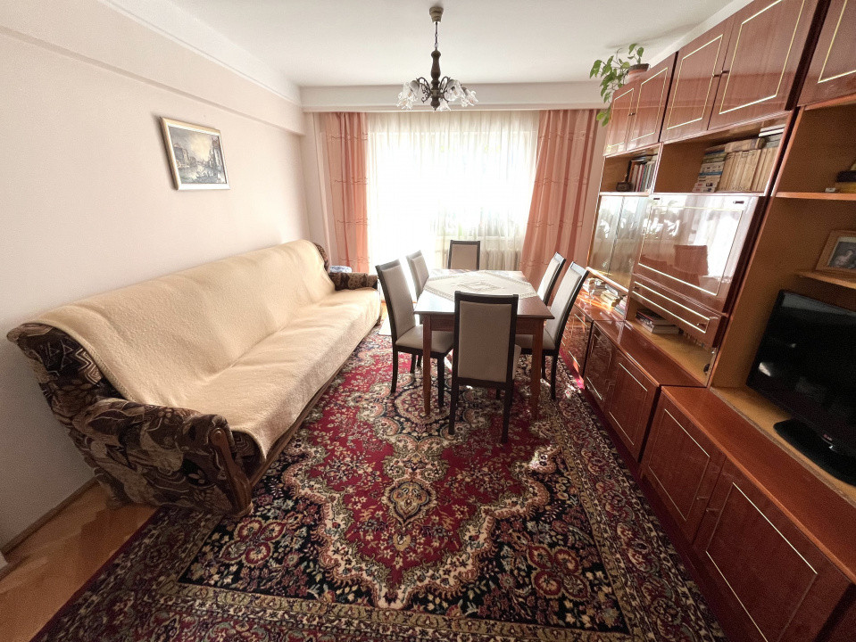 Apartament 3 camere - Victoriei/Sub Arini