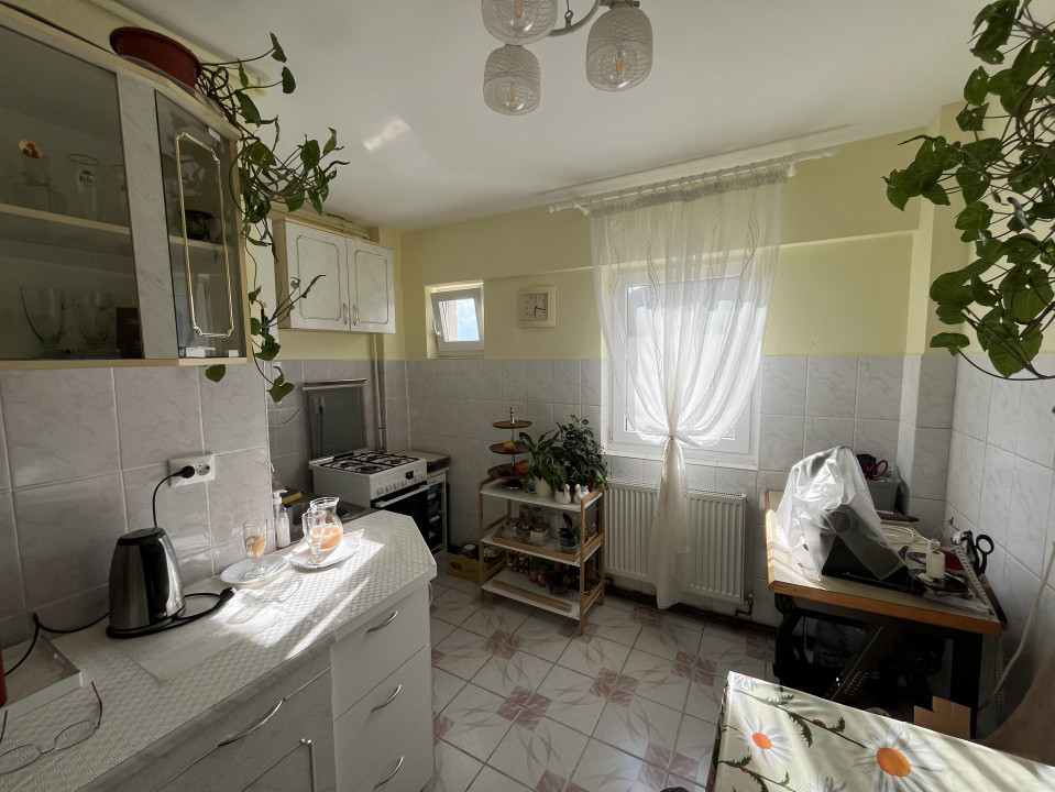 Apartament 3 camere - Victoriei/Sub Arini