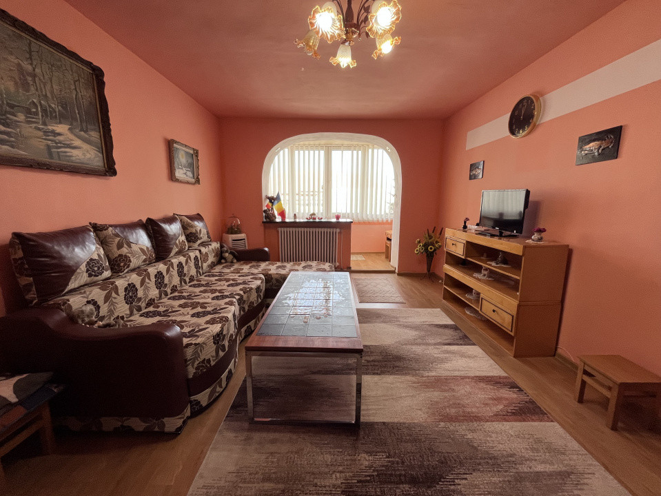 Apartament 2 camere - Decomandat - Zona Dumbravii/CEC