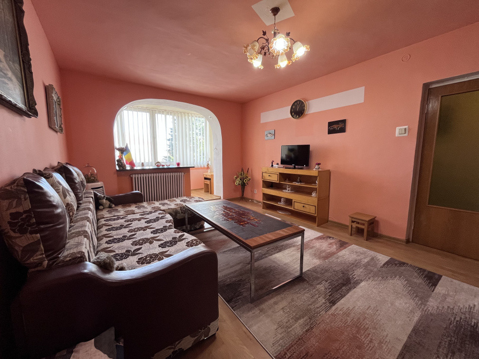 Apartament 2 camere - Decomandat - Zona Dumbravii/CEC