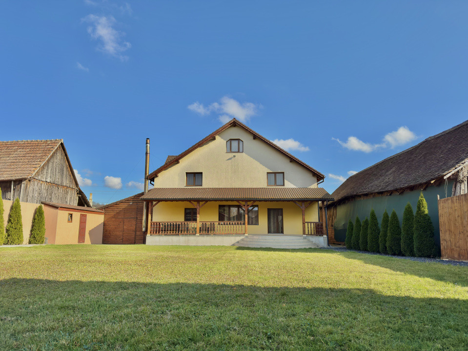 Casǎ Individualǎ/Pensiune/Turism - Ocna Sibiului - 1546 mp teren