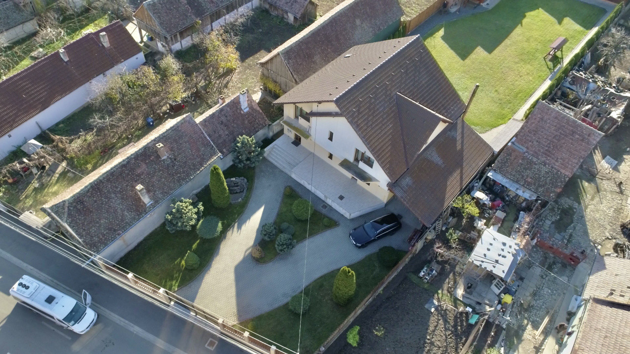 Casǎ Individualǎ/Pensiune/Turism - Ocna Sibiului - 1546 mp teren