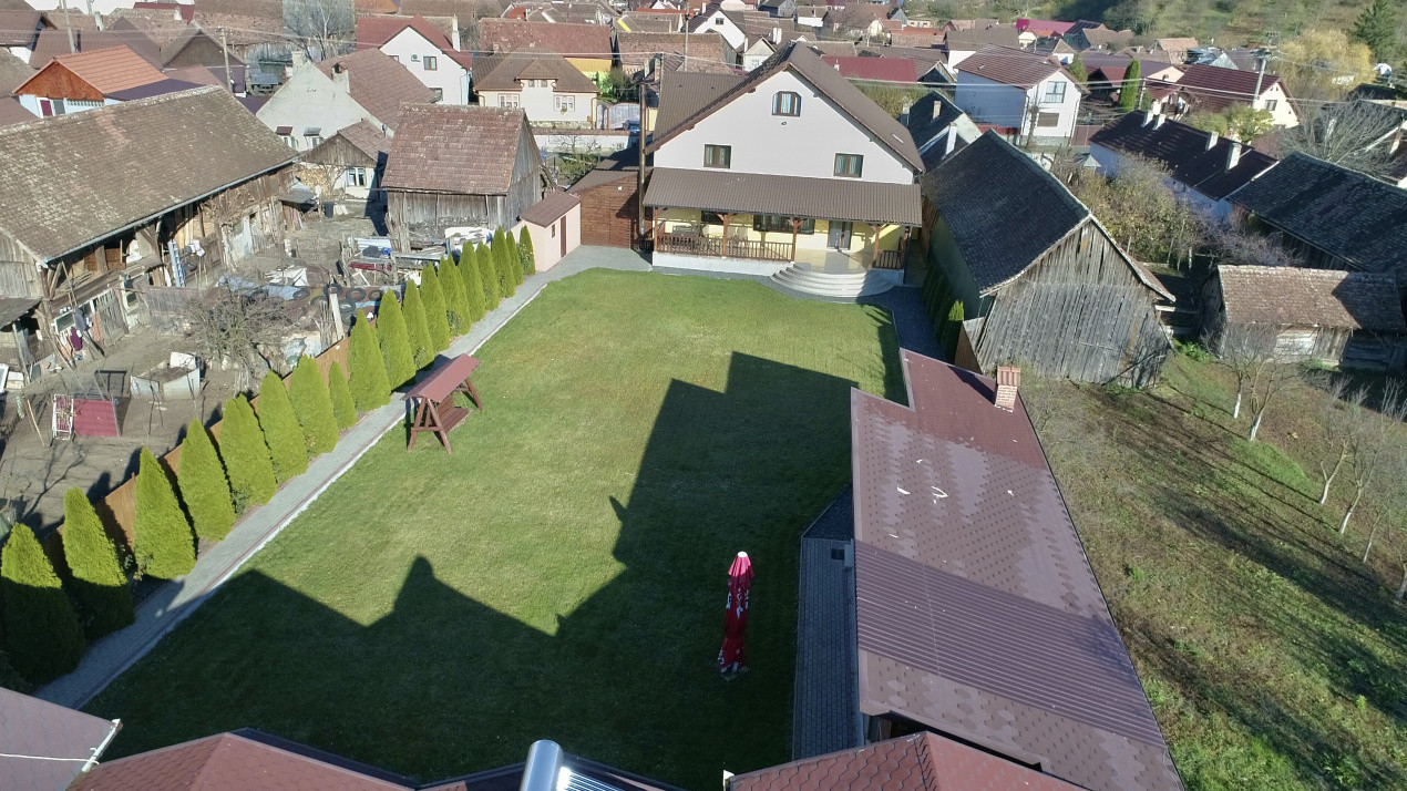 Casǎ Individualǎ/Pensiune/Turism - Ocna Sibiului - 1546 mp teren