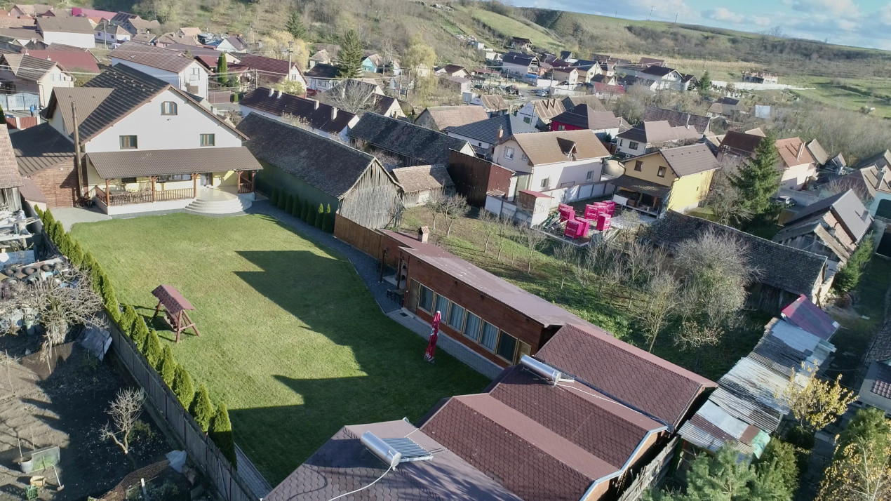 Casǎ Individualǎ/Pensiune/Turism - Ocna Sibiului - 1546 mp teren