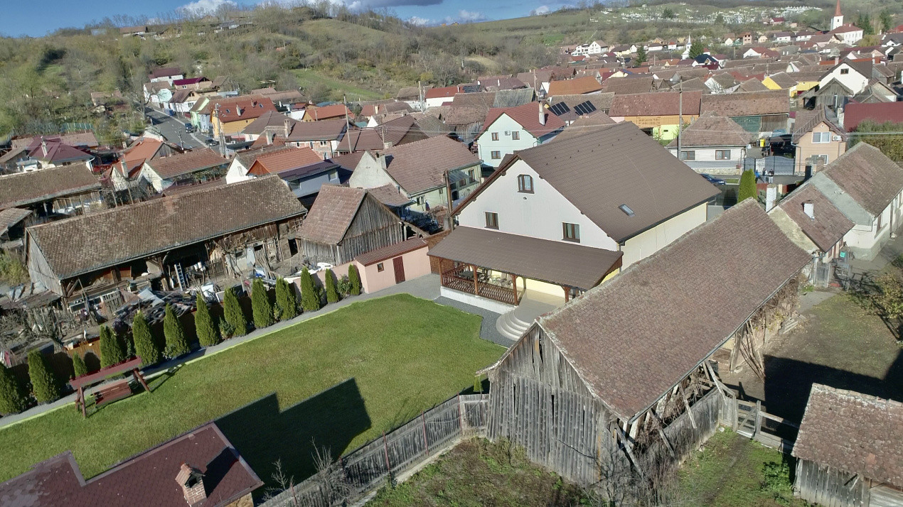 Casǎ Individualǎ/Pensiune/Turism - Ocna Sibiului - 1546 mp teren