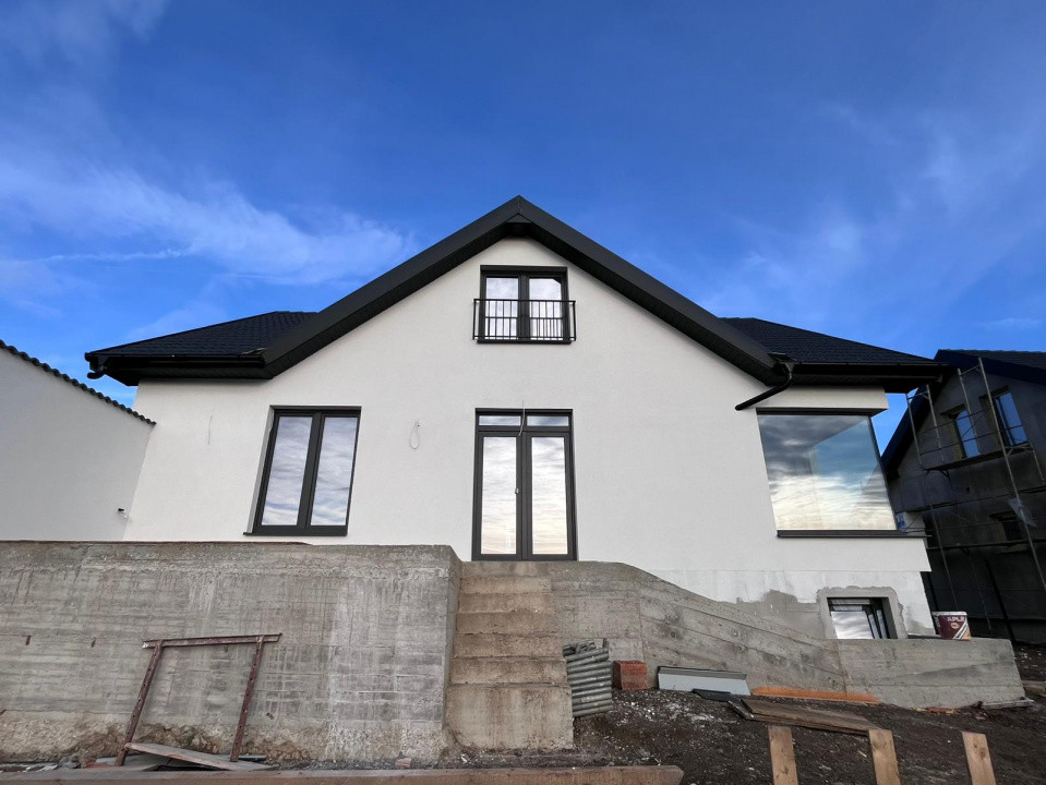 Casa Individuală - 180 mp utili - Predare la alb
