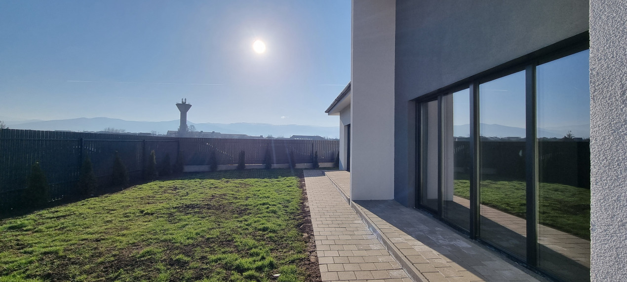 Casă Individuală - La cheie - Ideală!