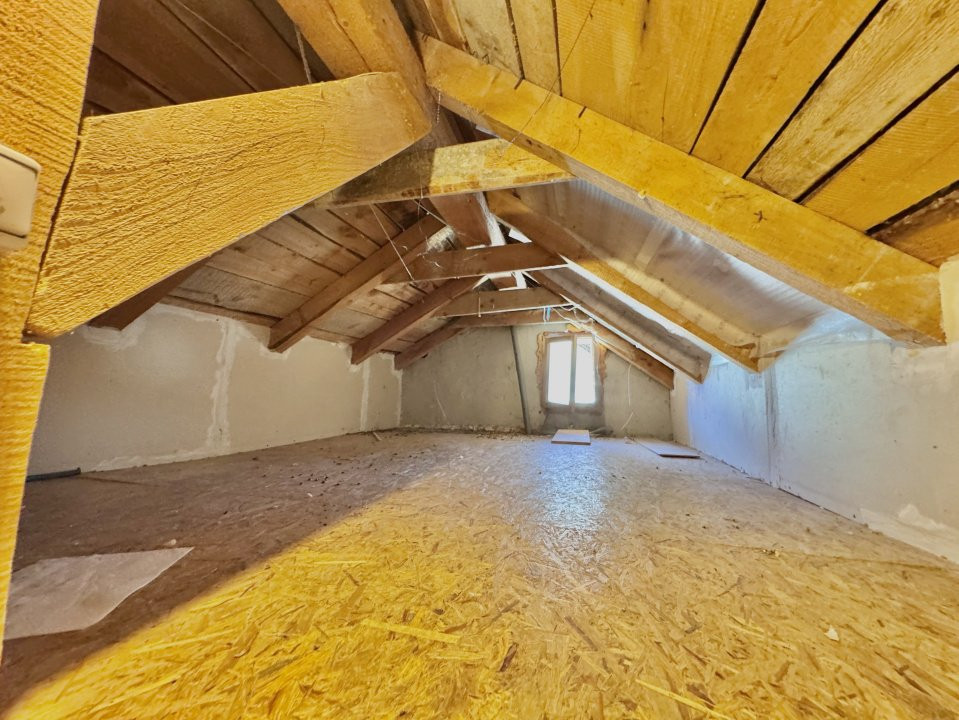 Apartament 2 camere  – Strand, str. Prof. Ioan Moga 72.800 eur