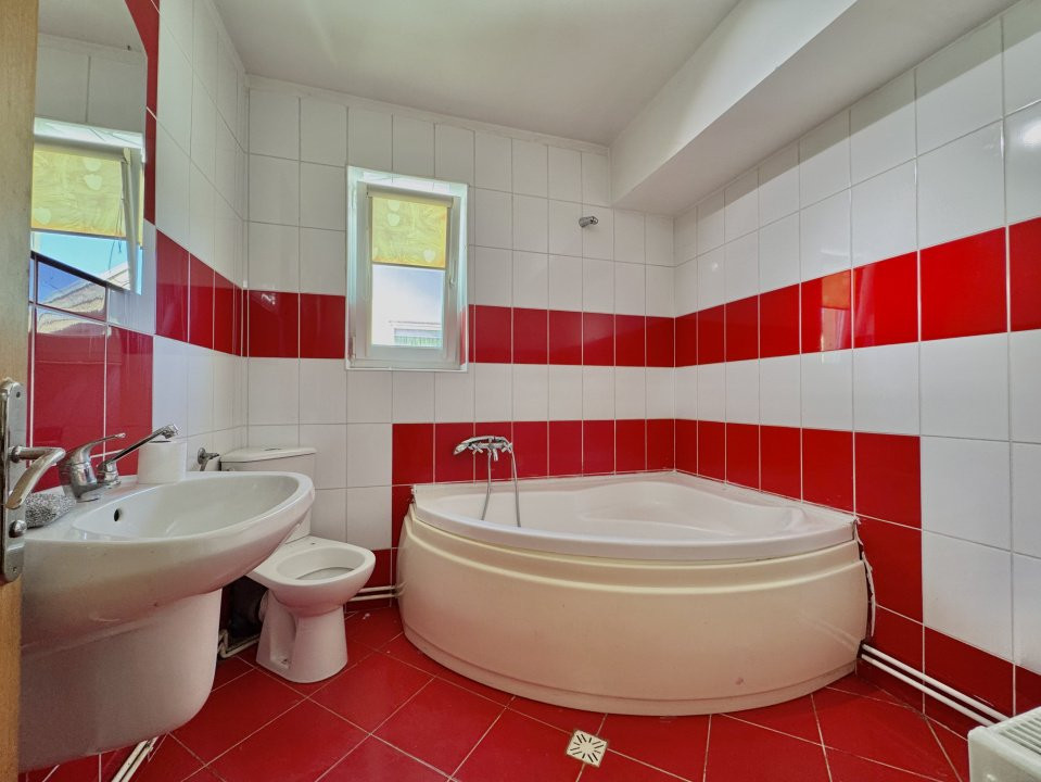 Apartament 2 camere  – Strand, str. Prof. Ioan Moga 72.800 eur