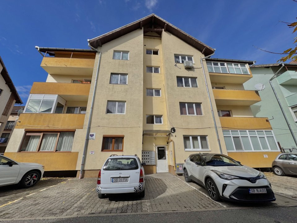 Apartament 2 camere  – Strand, str. Prof. Ioan Moga 72.800 eur