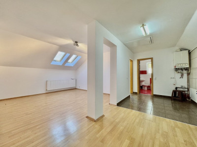 Apartament 2 camere  – Strand, str. Prof. Ioan Moga 72.800 eur