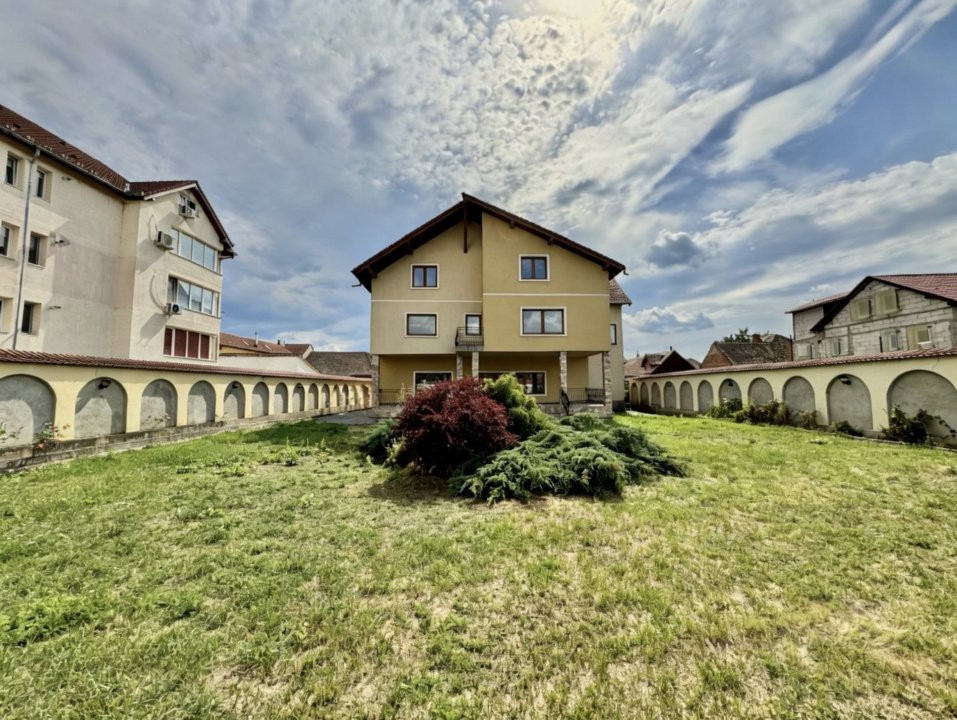 Oportunitate Majoră de Investiție - 709 mp Utili și  1564 mp Teren 