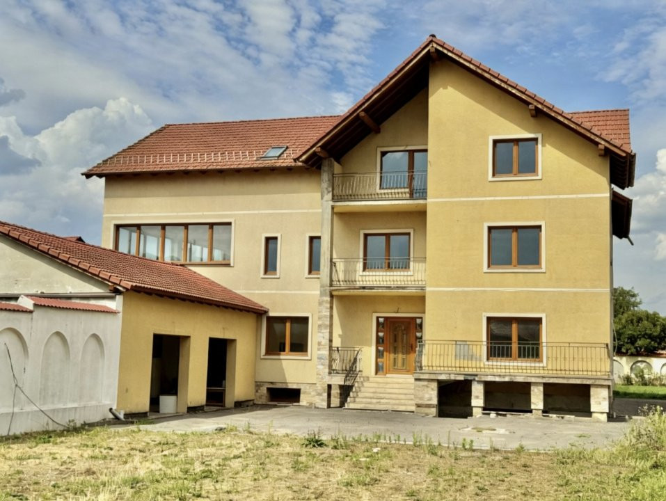 Oportunitate Majoră de Investiție - 709 mp Utili și  1564 mp Teren 