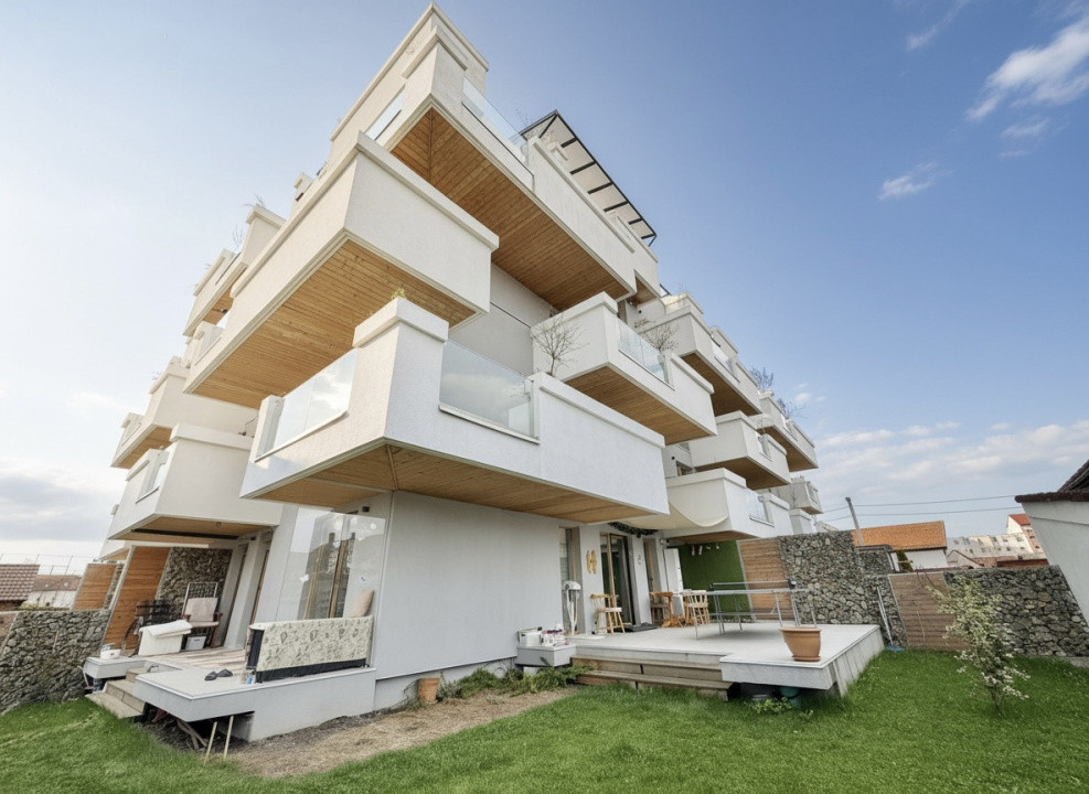 Apartament 3 camere - Grădină - Piscinǎ