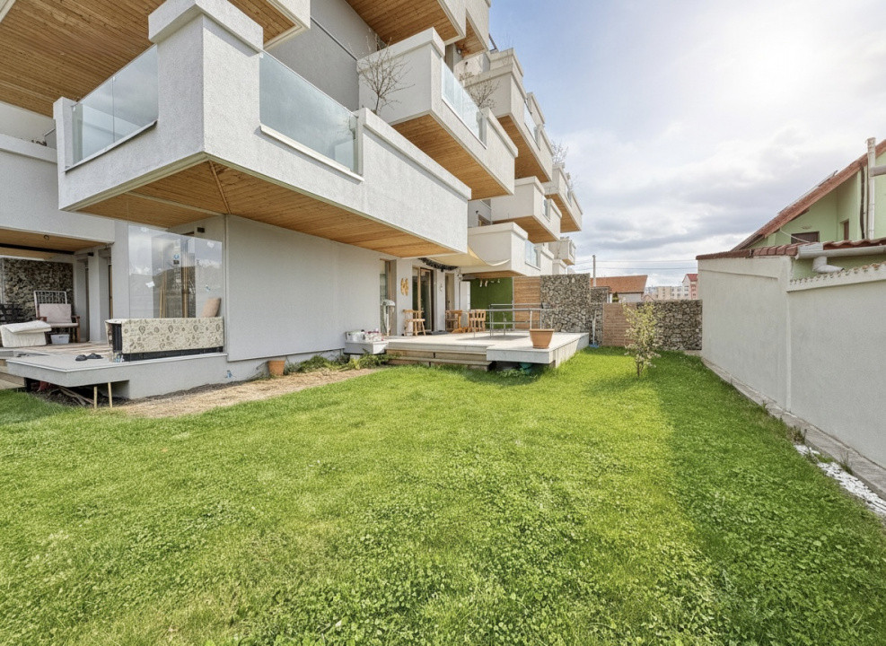 Apartament 3 camere - Grădină - Piscinǎ