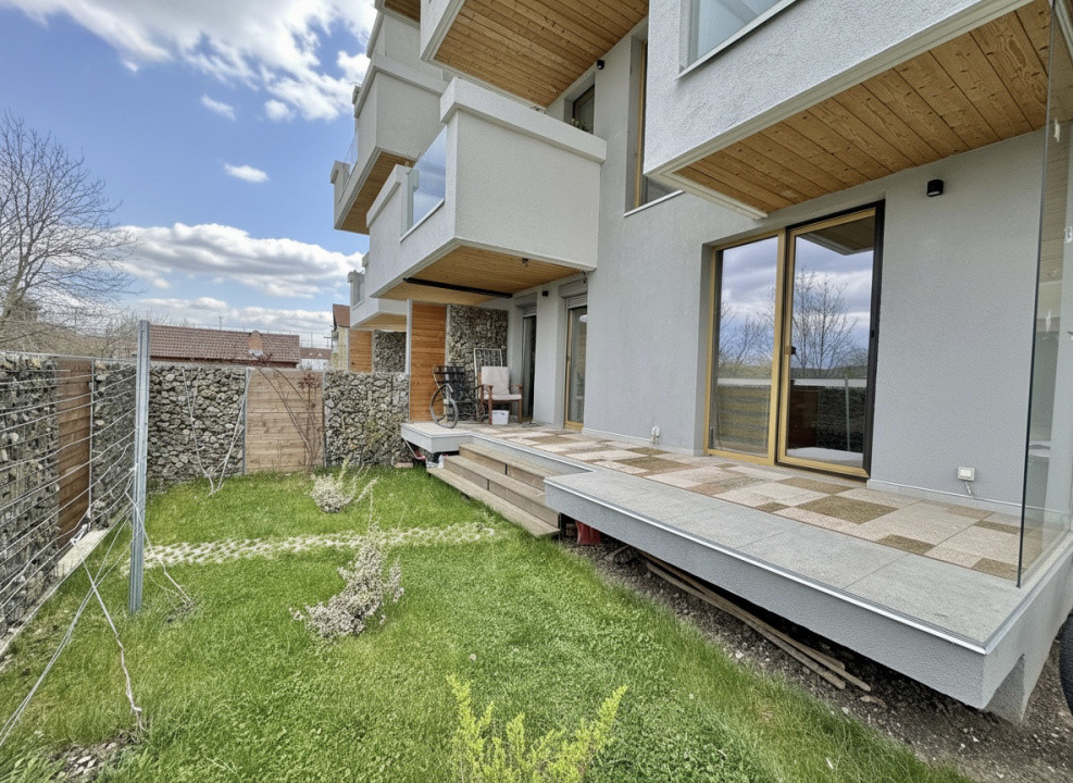 Apartament 3 camere - Grădină - Piscinǎ