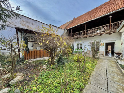 Casă 266 mp teren 800 mp - Cisnadie - locuință sau pensiune