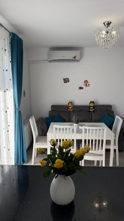 Apartament 3 camere - Etaj 2 - Bloc cu lift