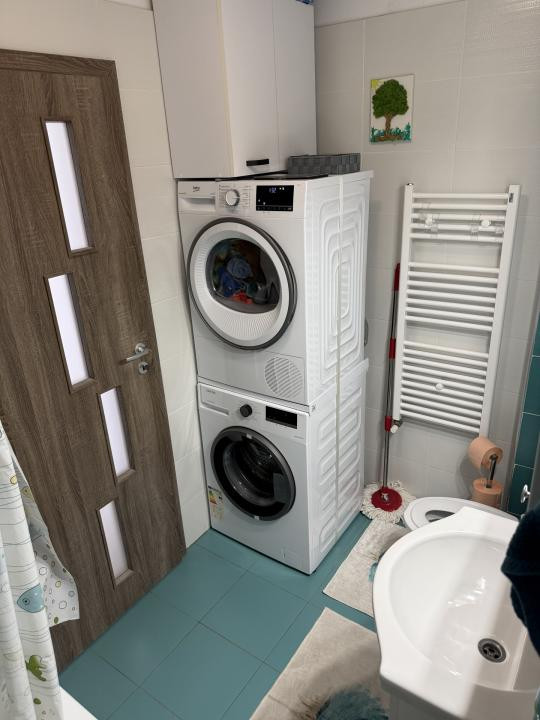 Apartament 3 camere - Etaj 2 - Bloc cu lift